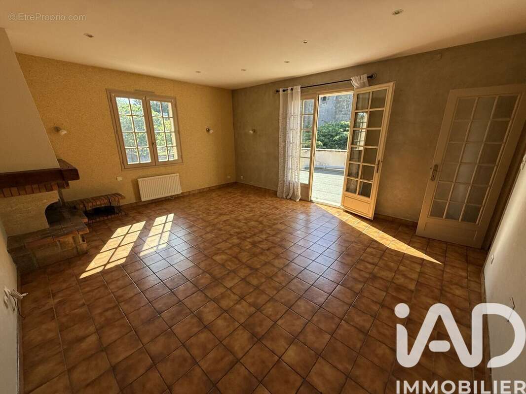 Maison 176 m² à Gourge  - photo 5
