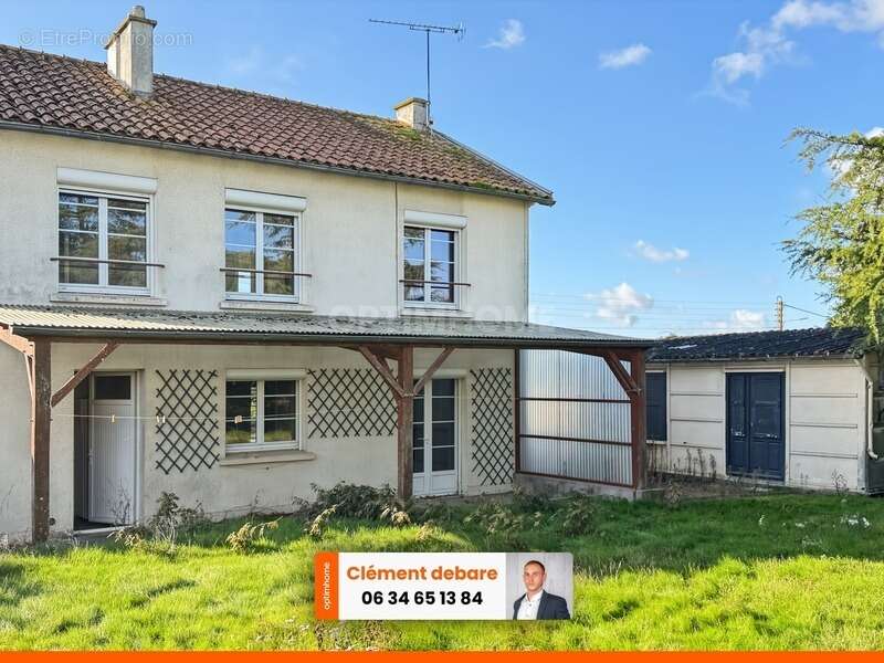 Maison à NUEIL-LES-AUBIERS