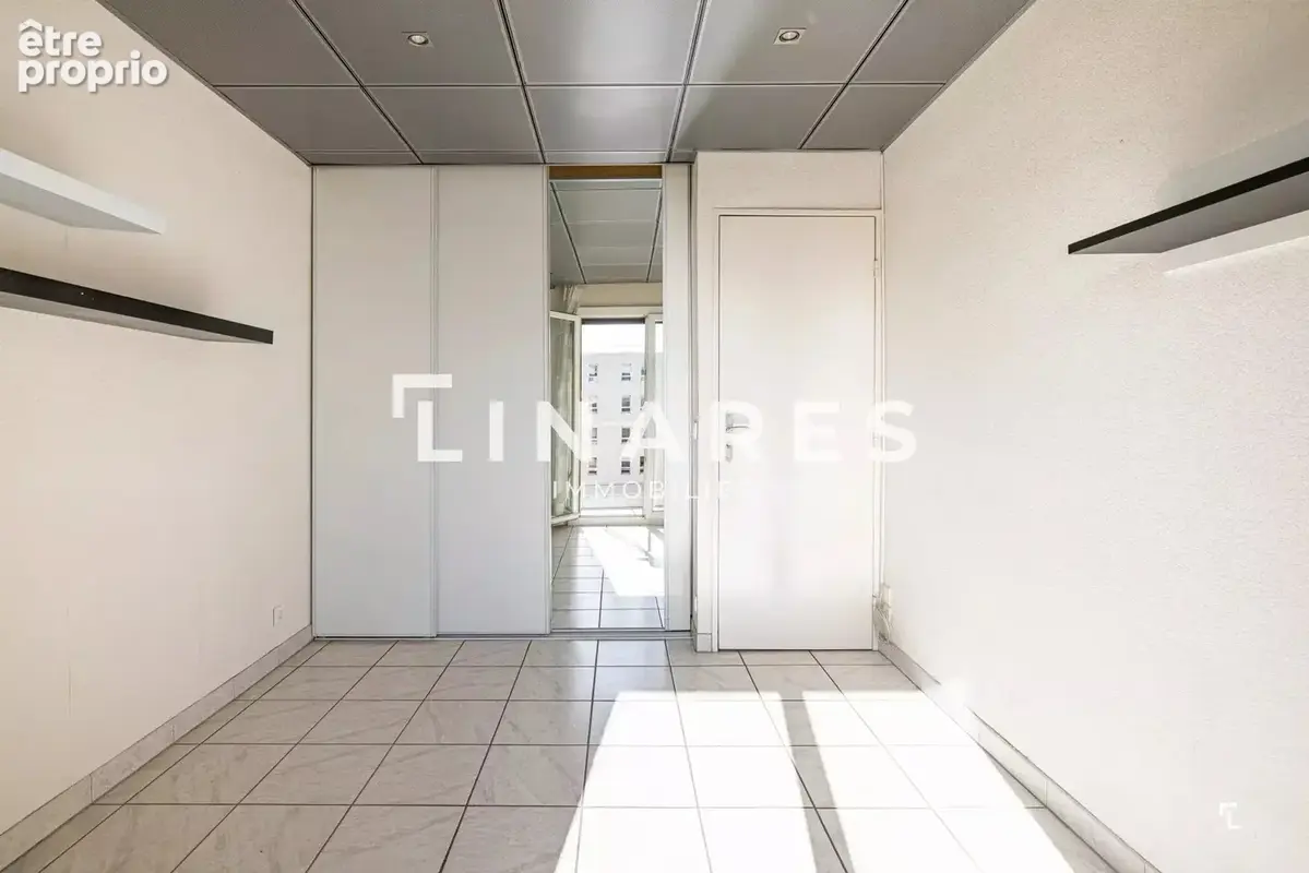 LE FONCTIONNEL - Appartement T3 de 61m2 - Balcons - Box - 13010  LA CAPELETTE - photo 12