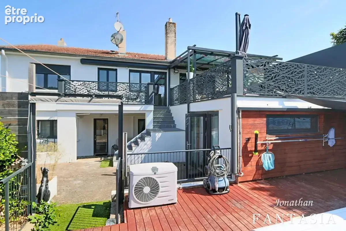 LA MAXE – Maison familiale de 230 m² au sol avec piscine chauffée et généreux espaces extérieurs - photo 34