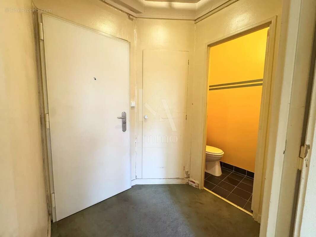 Appartement à NEUILLY-SUR-SEINE