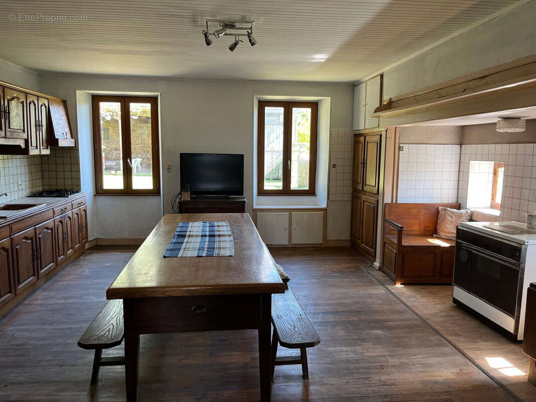 Maison à SENERGUES