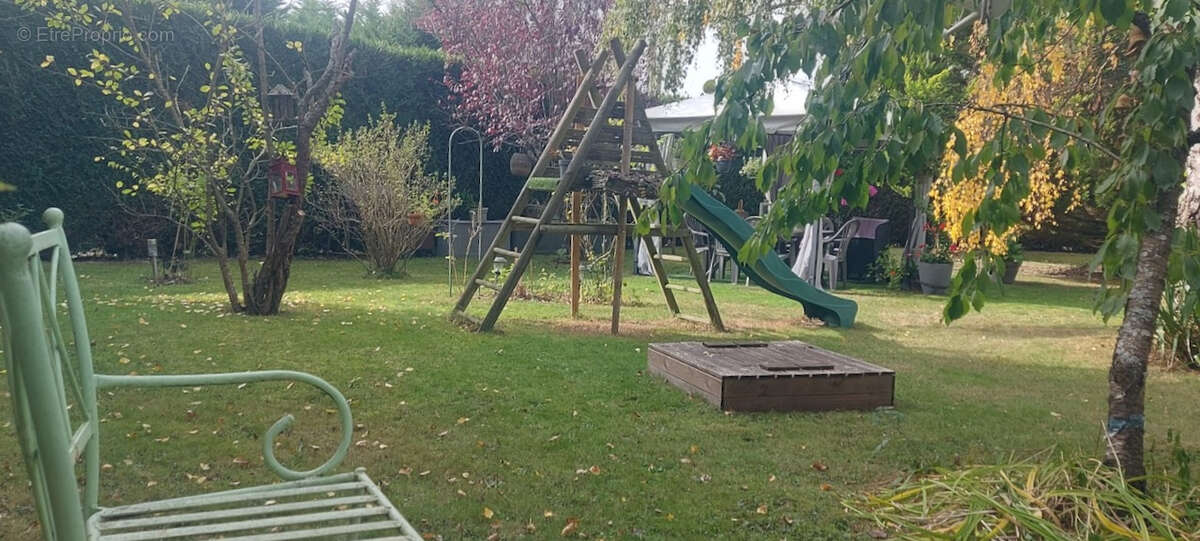 Maison à LE FIDELAIRE