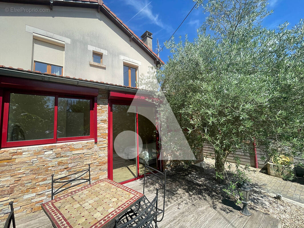 Maison à SUCY-EN-BRIE