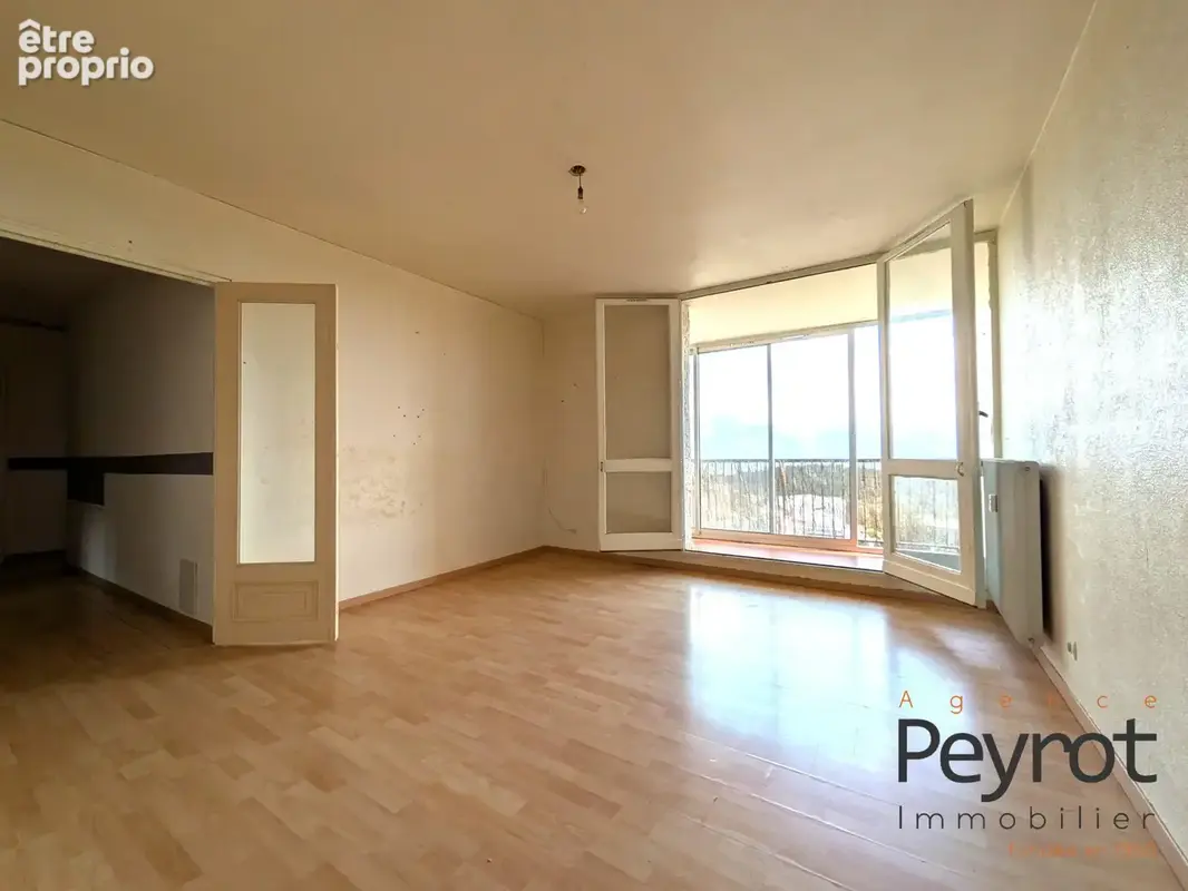Appartement à FONT-ROMEU-ODEILLO-VIA