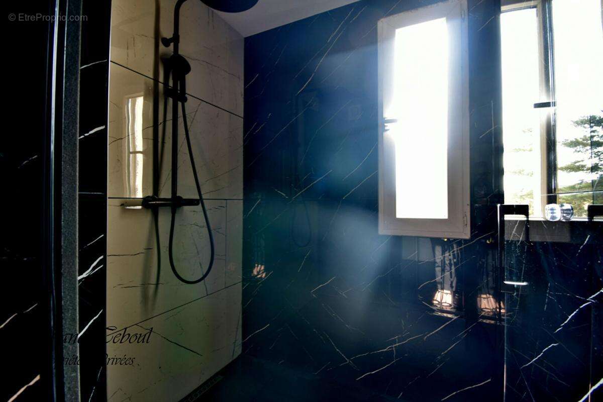 Appartement à LYON-5E