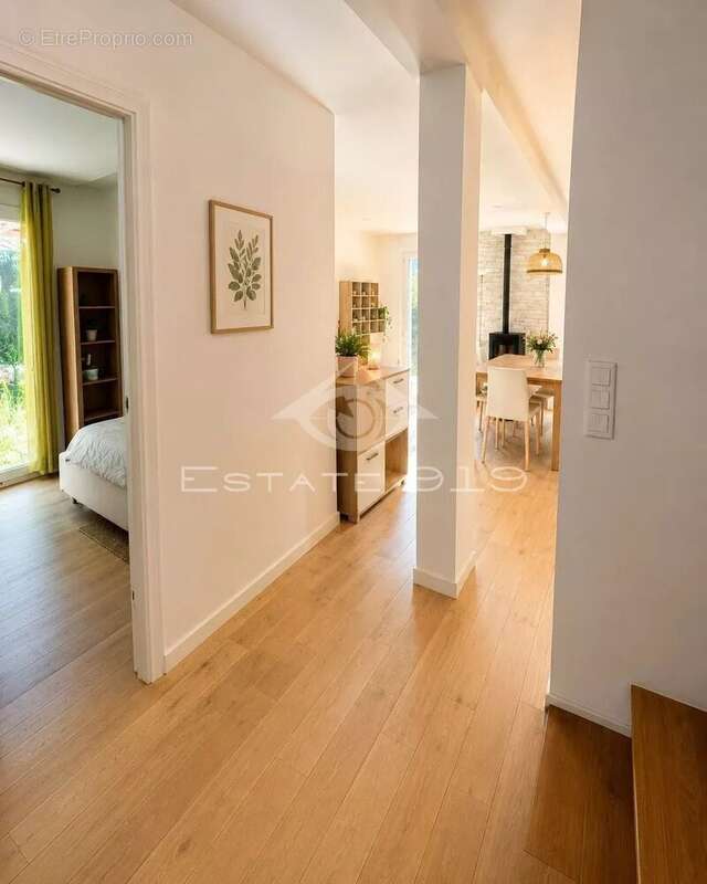 Maison à VALBONNE