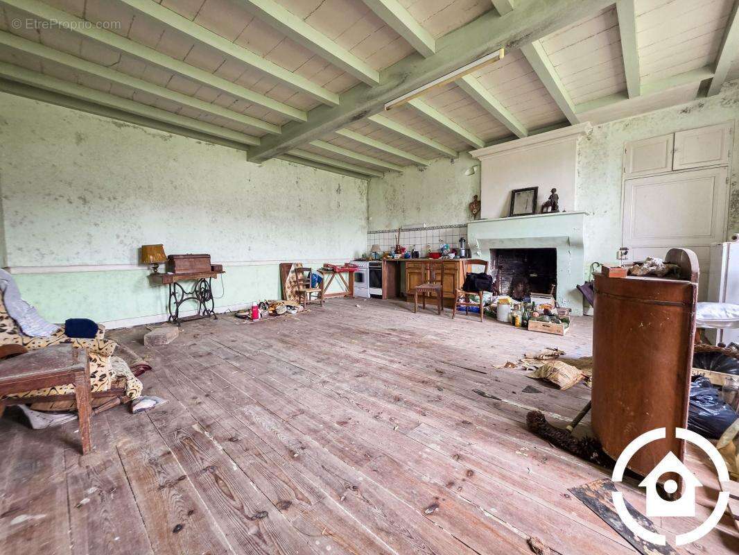 ? Maison de maître à rénover - 200 m² habitables - D? - photo 17