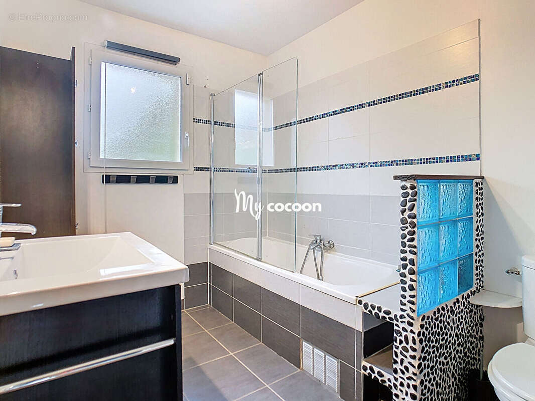 Maison à CHATILLON-LA-PALUD