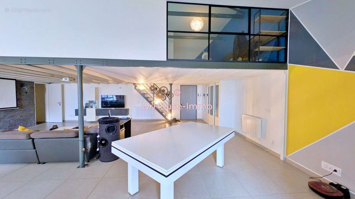 Appartement à SAINT-ETIENNE