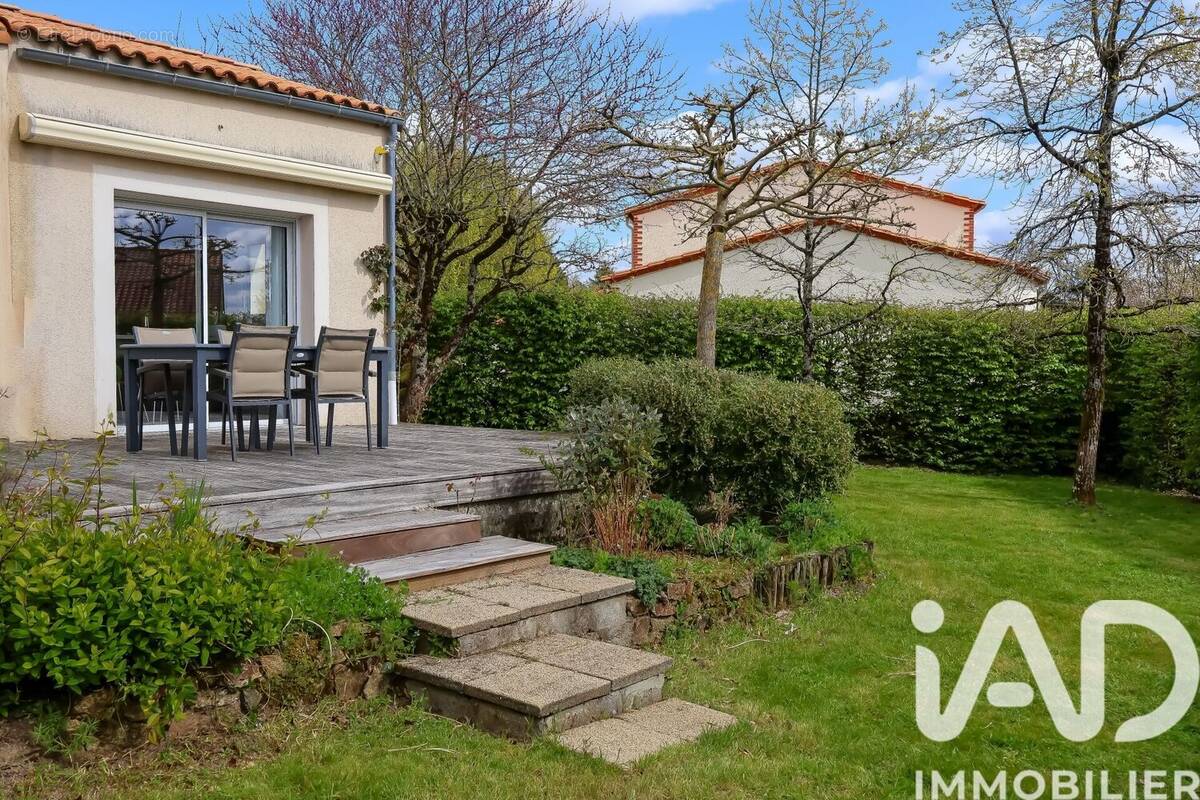 Photo 1 - Maison à LES HERBIERS