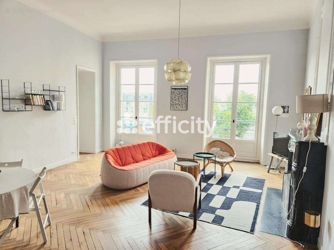 Appartement à NANTES