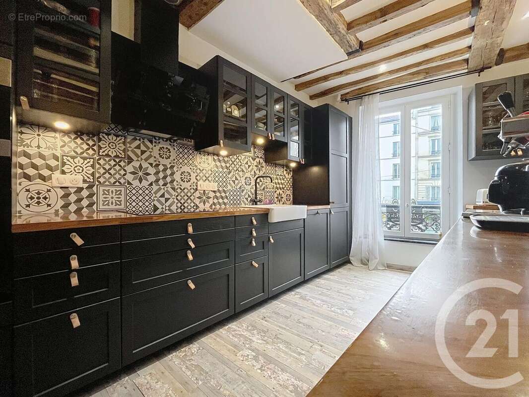 Appartement à PARIS-14E