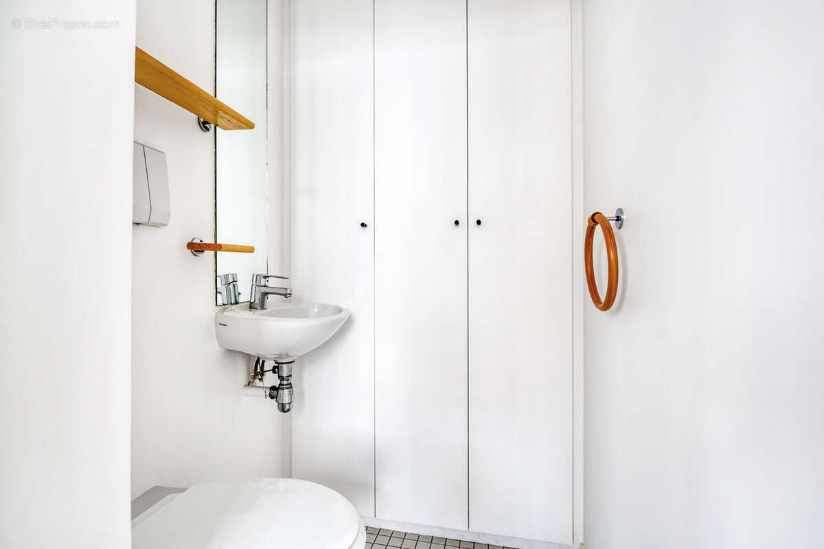 Appartement à PARIS-8E