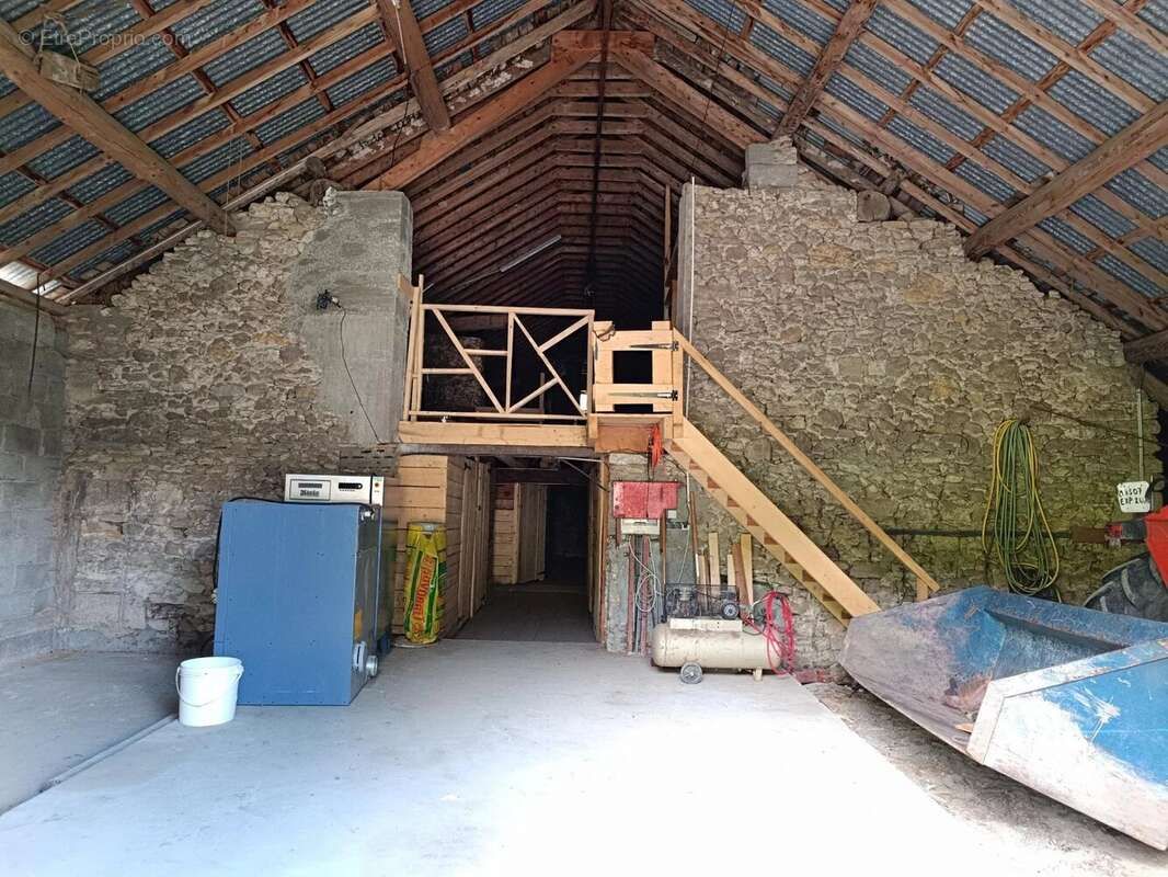Maison à MEAUDRE