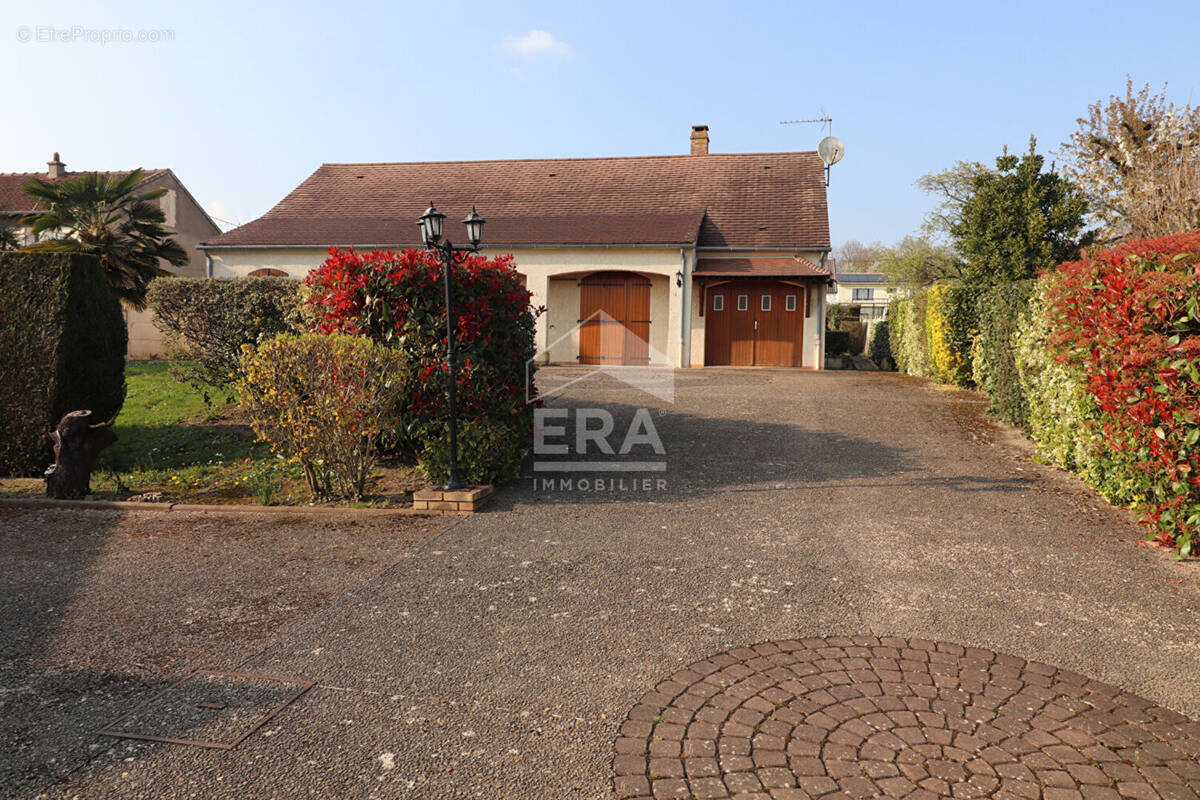 Maison à BOISSY-LE-CHATEL