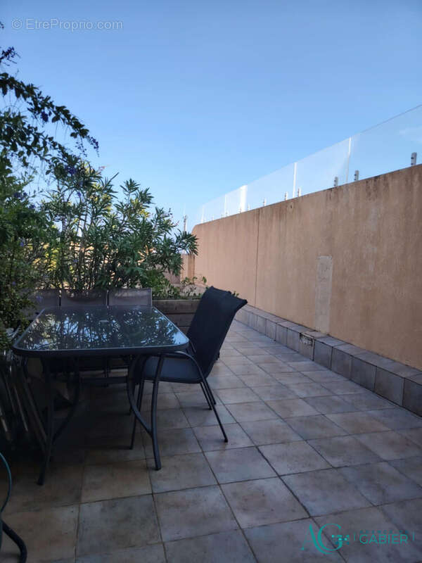 Appartement à HYERES