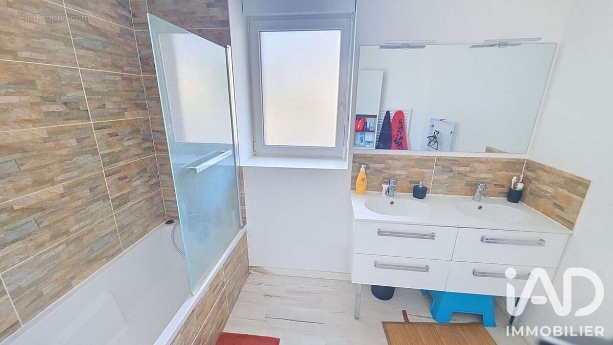 Appartement 69 m² à Orleans  - photo 7