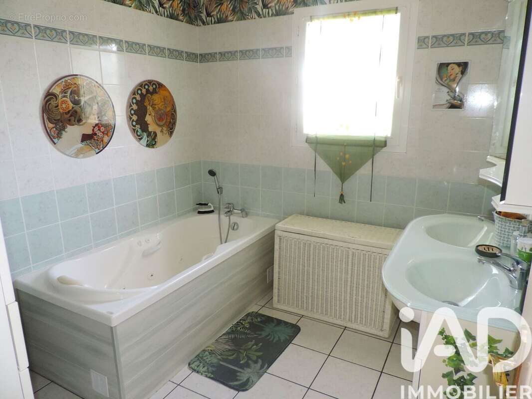 Photo 5 - Maison à ILLATS
