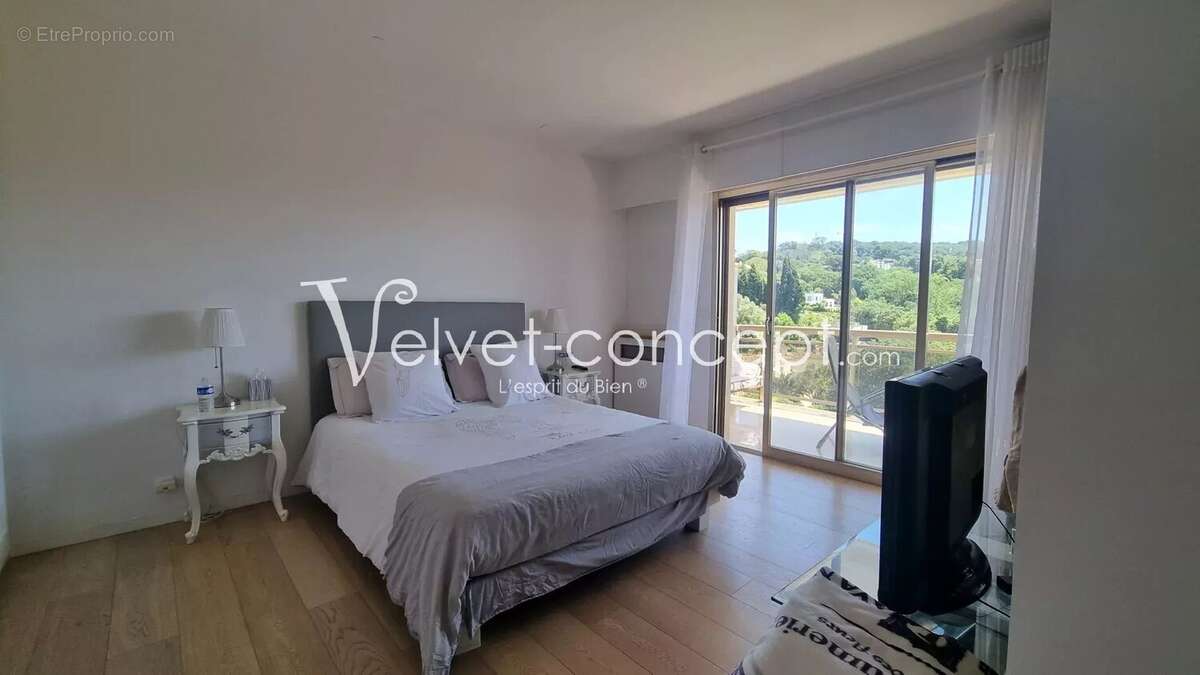 Appartement à LE CANNET