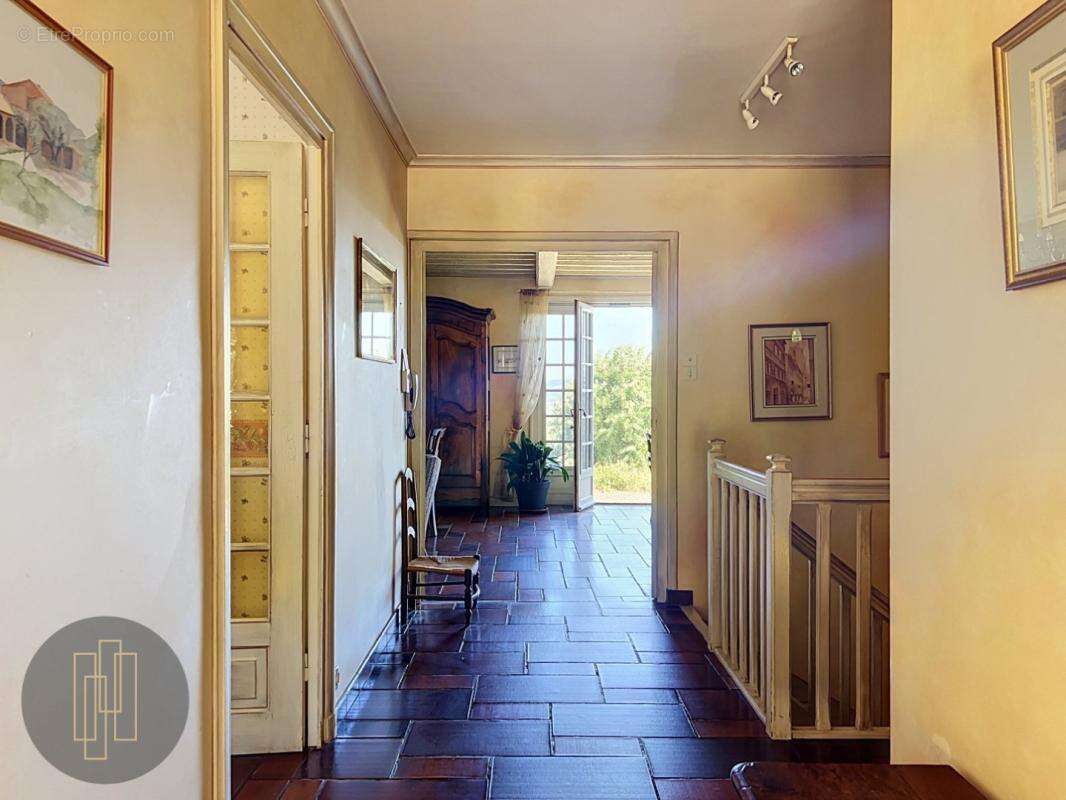 Exclusivité villa Saint Jean des Vignes terrain de 1900 m2 - photo 6