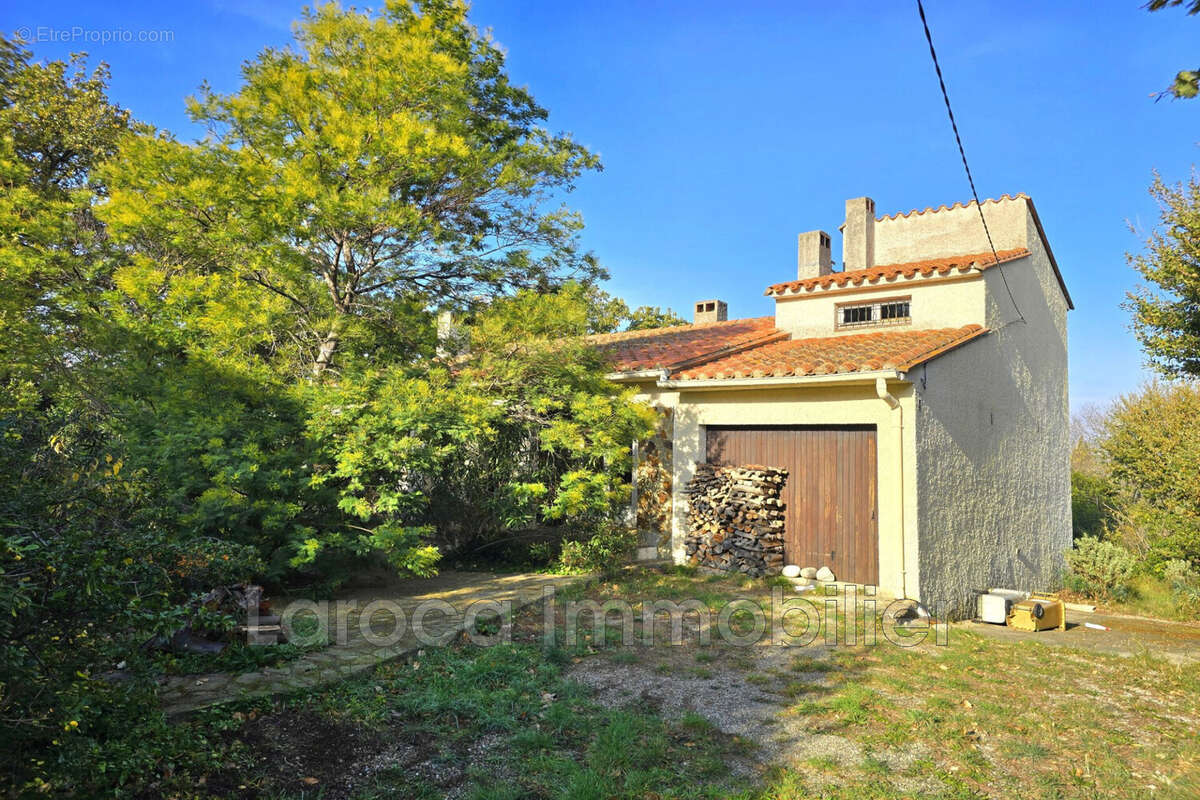 Maison à VILLELONGUE-DELS-MONTS