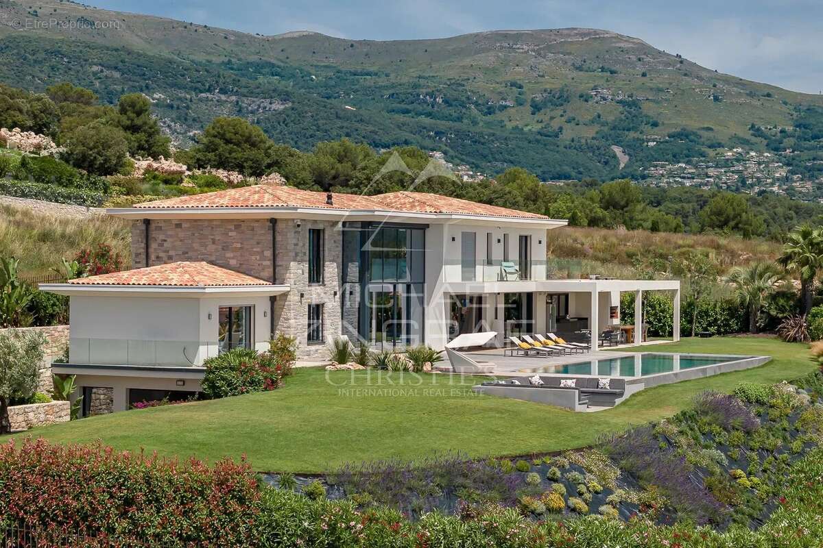 Villa contemporaine avec vue panoramique mer. - photo 13