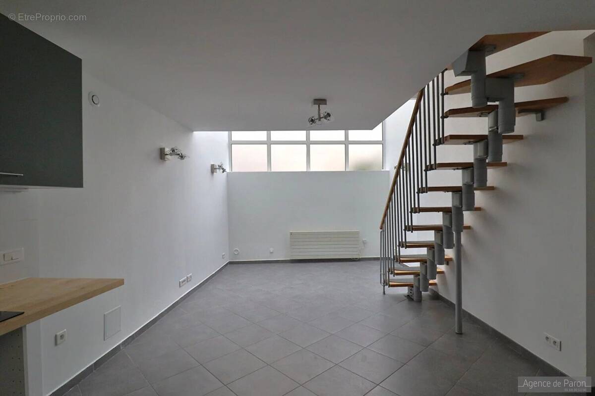 Maison à VERRIERES-LE-BUISSON