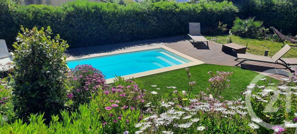 Maison à SIX-FOURS-LES-PLAGES