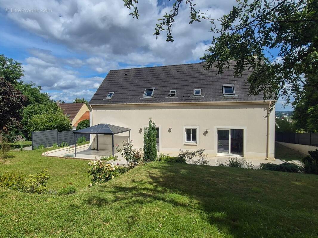 Maison à LA VILLE-DU-BOIS