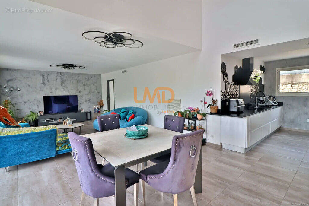 Maison contemporaine 4 chambres Piscine Secteur très recherché - photo 10
