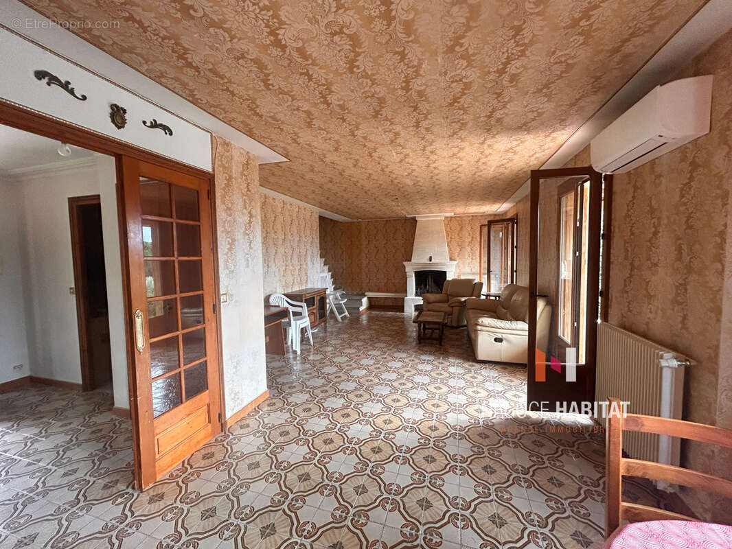 Maison à BEAULIEU