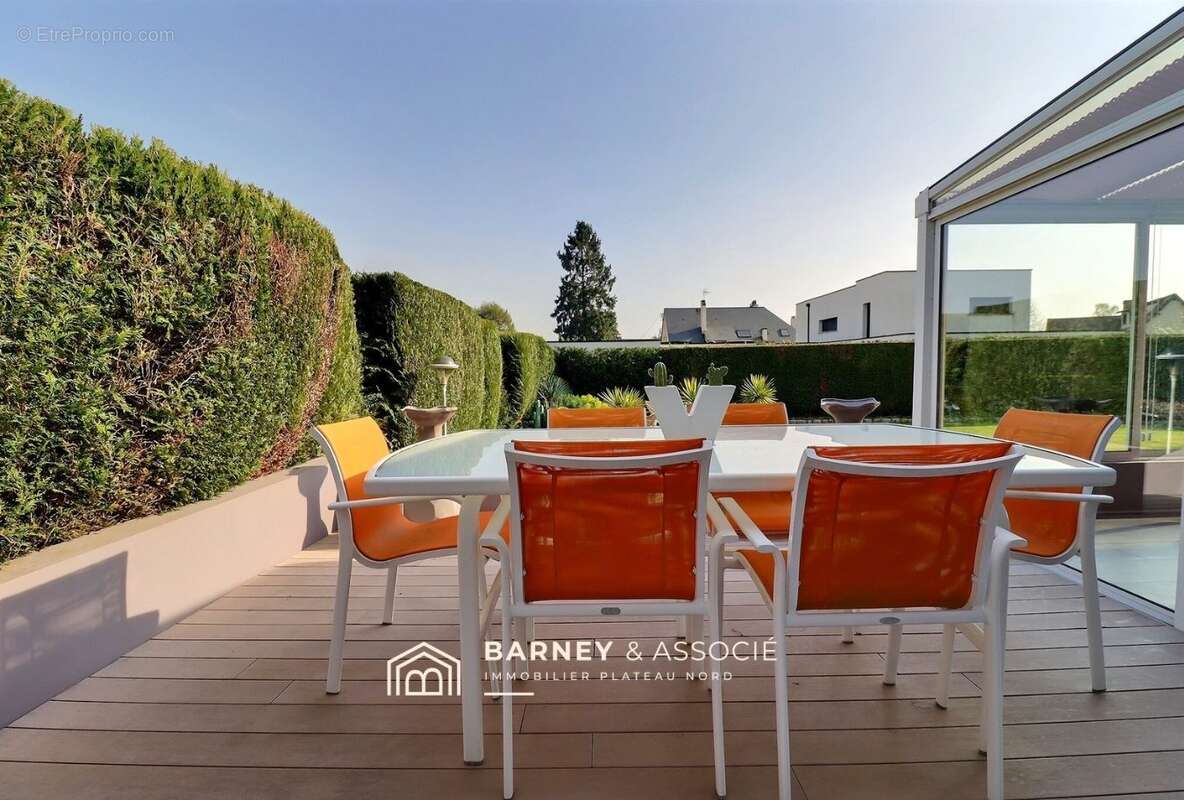 Maison à MONT-SAINT-AIGNAN