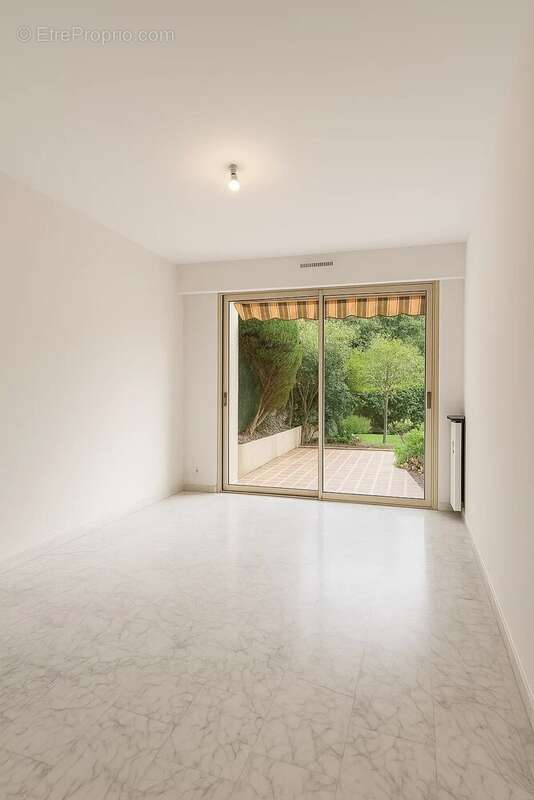 Appartement à BEAULIEU-SUR-MER