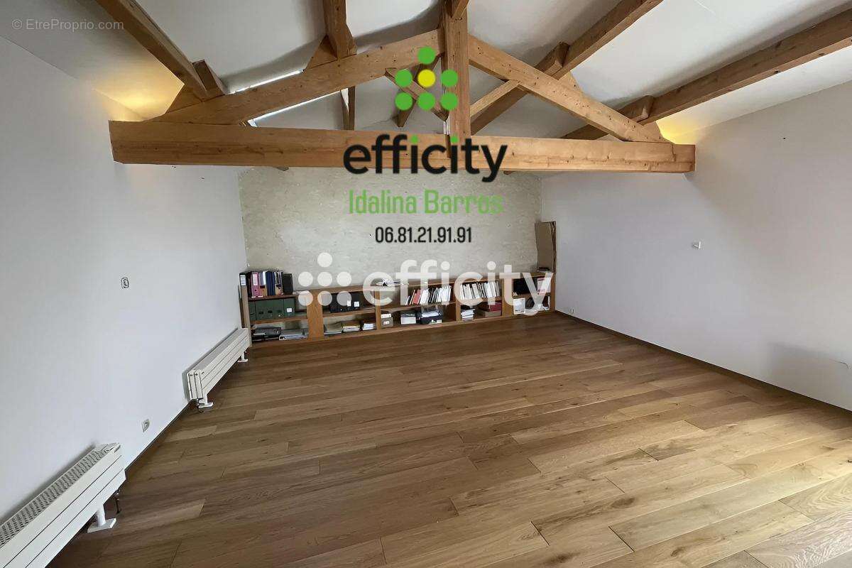 Maison à SAINT-AMANT-DE-BOIXE