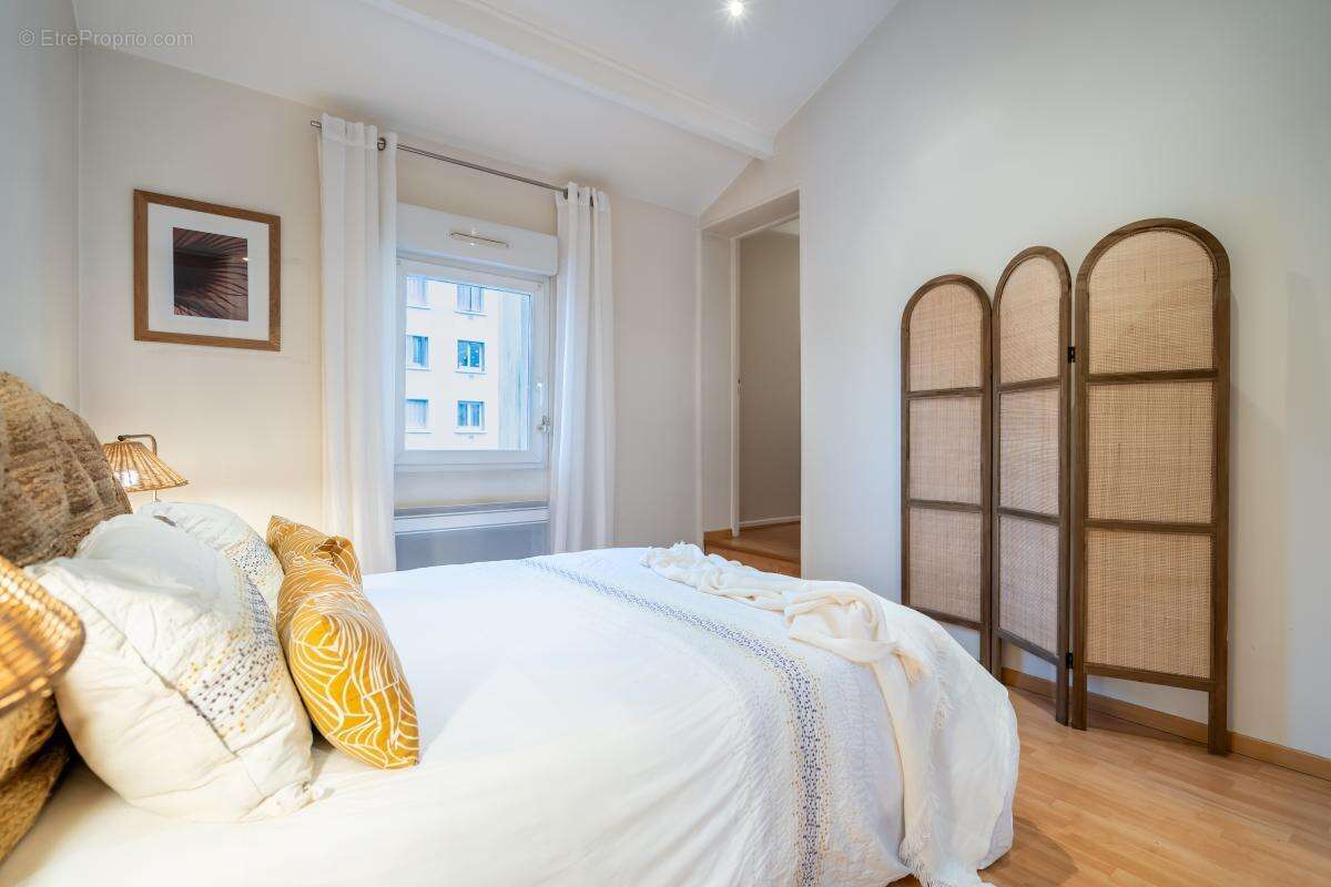 Maison à TASSIN-LA-DEMI-LUNE