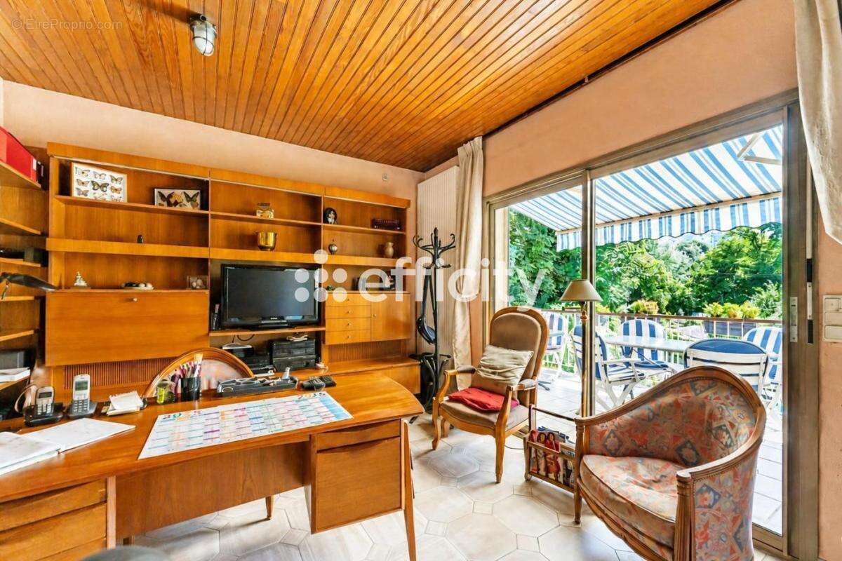 Maison 140 m² à Creteil  - photo 11