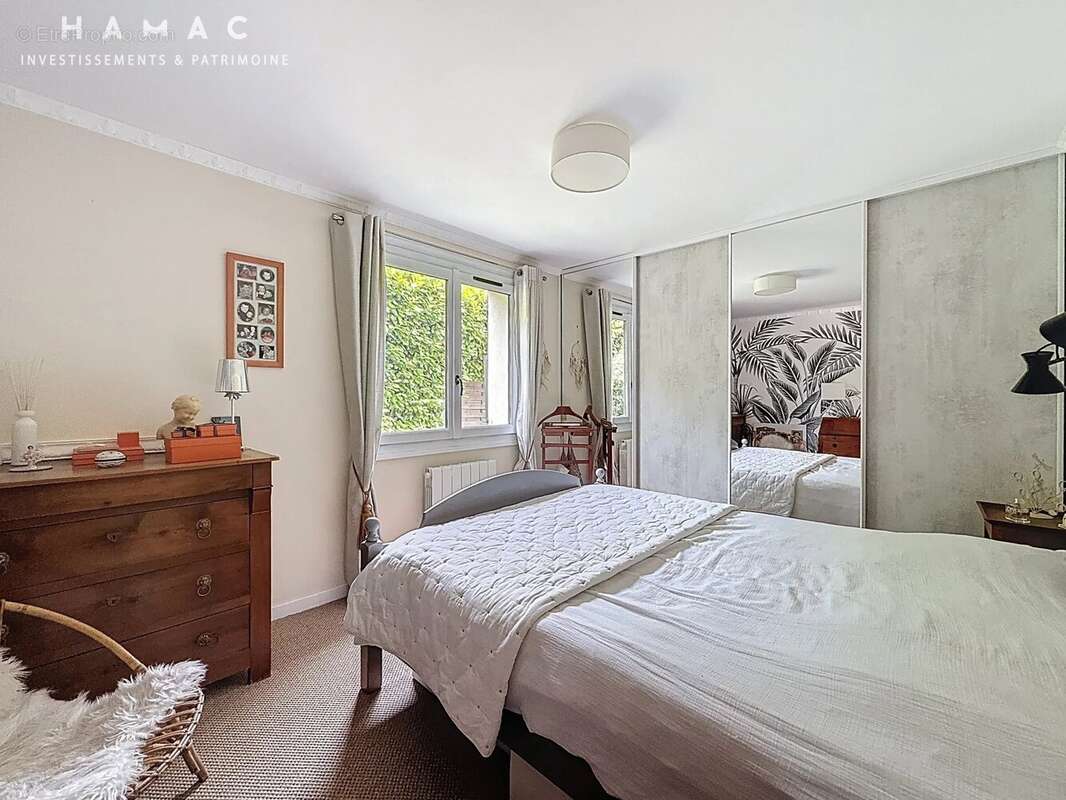 Maison à LA TOUR-DE-SALVAGNY