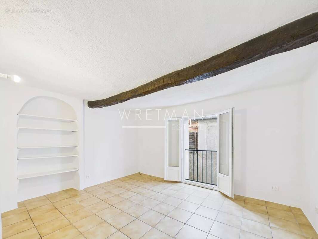 Appartement à AURIBEAU-SUR-SIAGNE