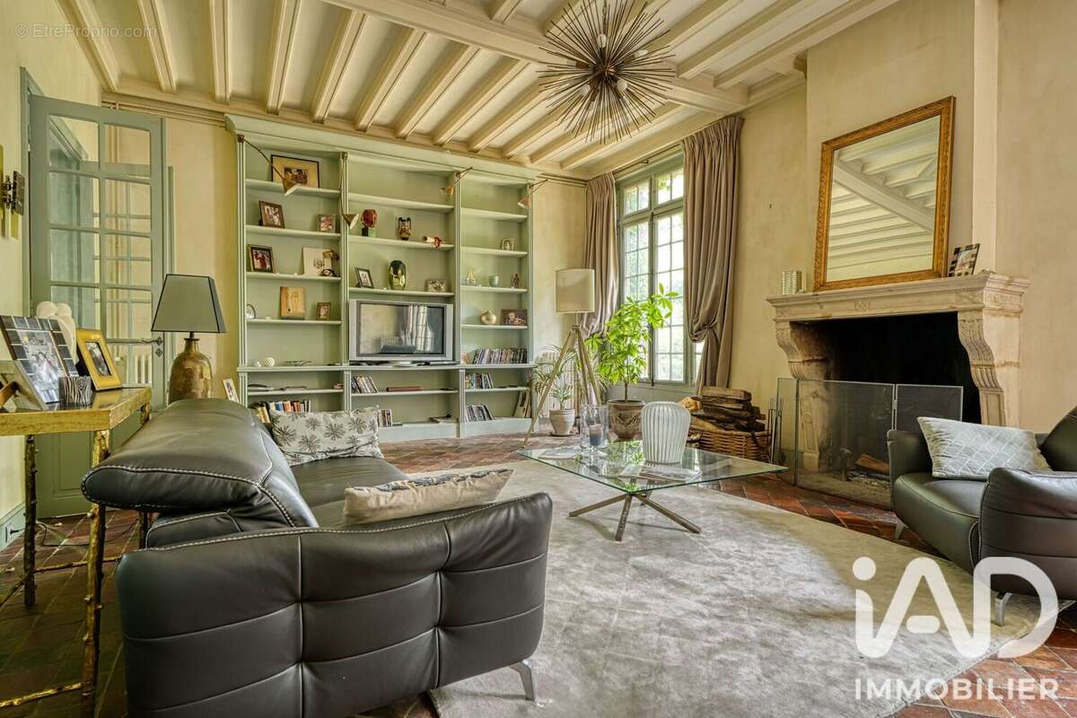Maison 450 m² à Vaux-Sur-Seine  - photo 4