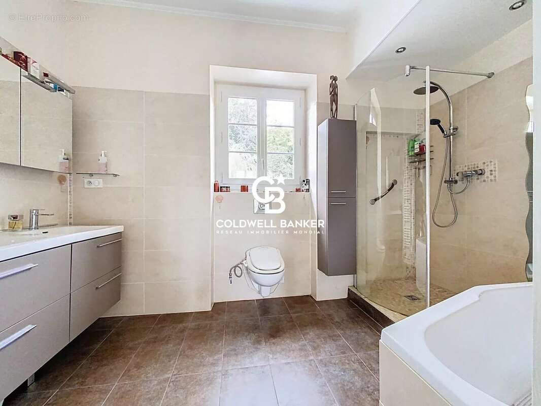 Maison à SAINT-CESAIRE