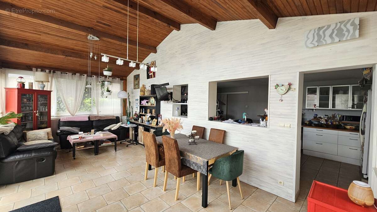 Photo-2025/072145-1A-2 - Maison à SAINT-PIERRE-DU-MONT