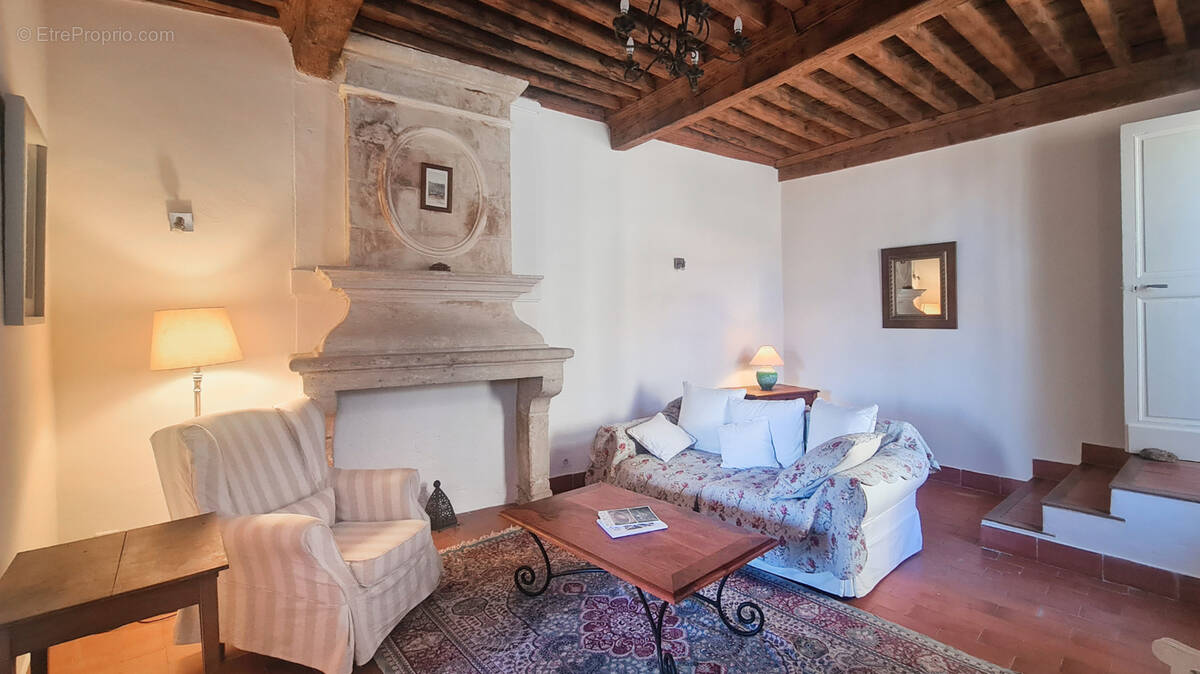 Appartement à UZES