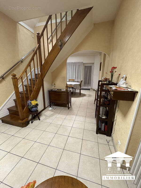 Maison à TOULON-SUR-ARROUX