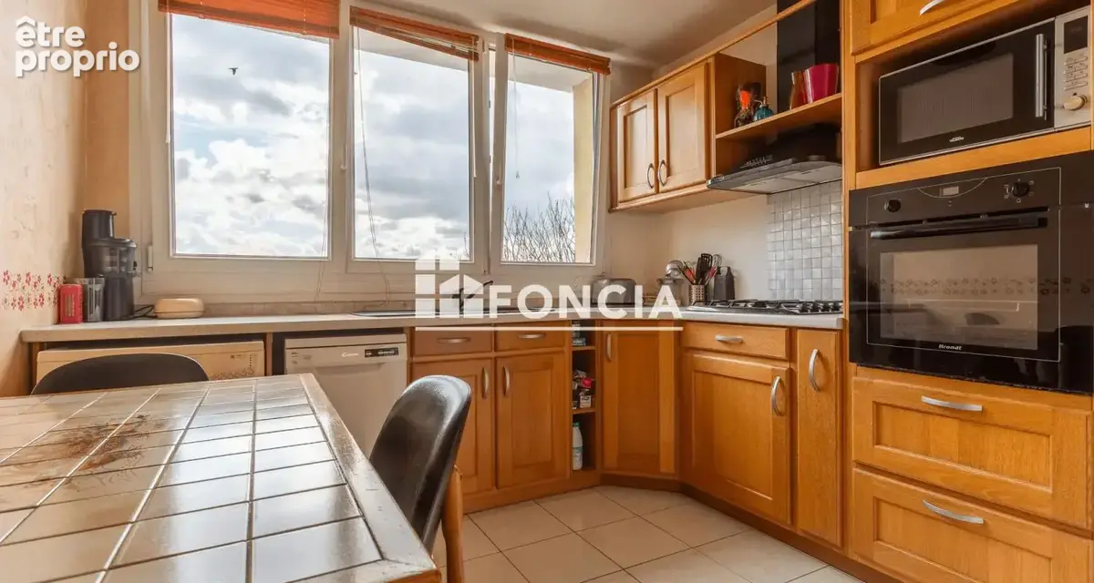Bel appartement 4 piéces dernier étage - photo 5