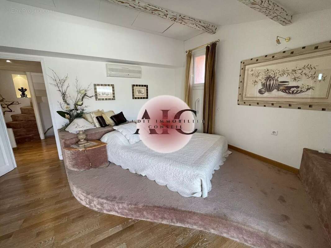 Appartement à FAYENCE