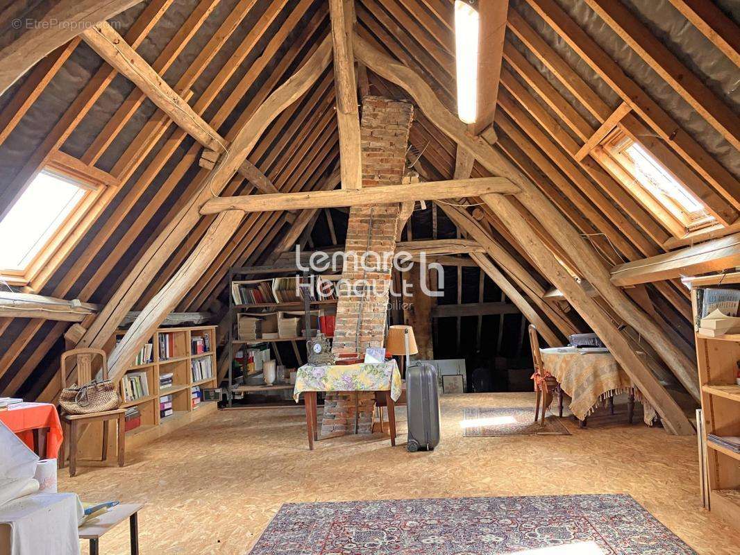 Maison à LE BOULLAY-MIVOYE