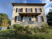 Maison à SAINT-VICTOR-DE-MORESTEL