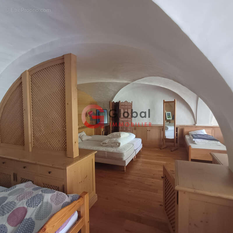 Appartement à LES ALLUES