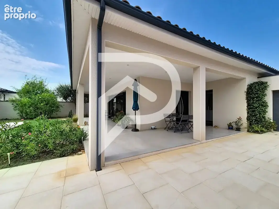 Maison à vendre Montelimar 5 pièce(s) 143 m2 - photo 4